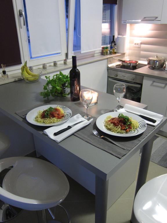 Apartments Klementina Постира Екстериор снимка